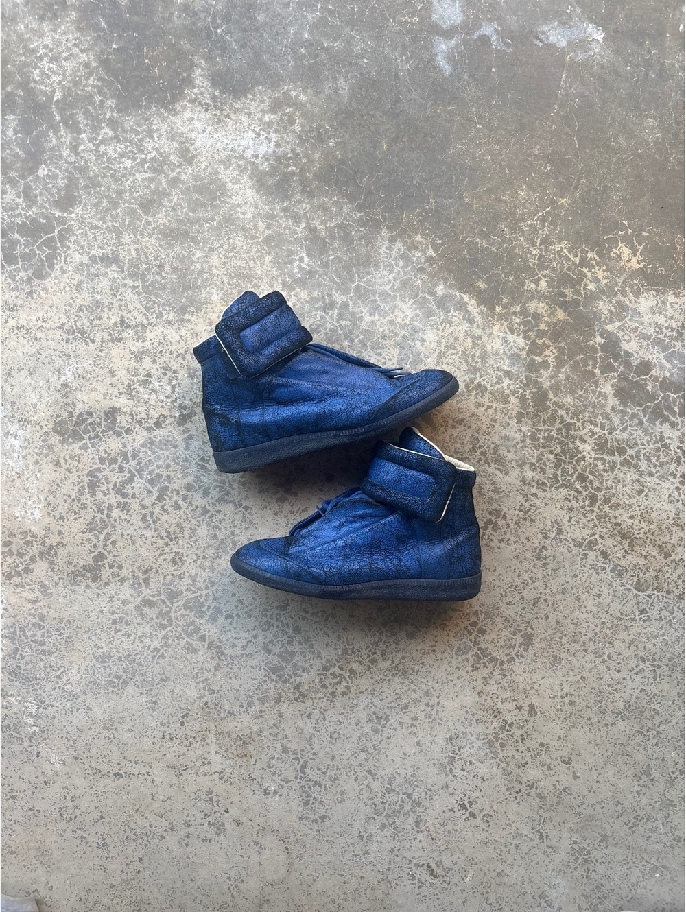 Maison Margiela Blue Futures (42)